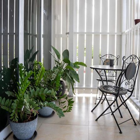 Ivs Bed And Breakfast Kingston Bagian luar foto