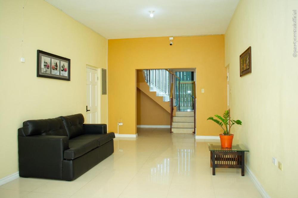 Ivs Bed And Breakfast Kingston Bagian luar foto